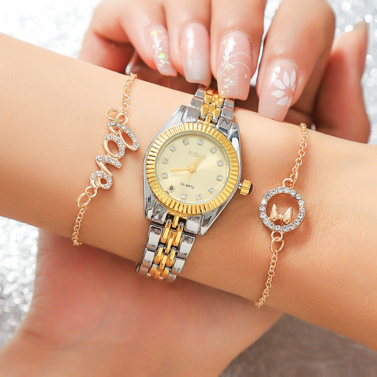Gold Dial Ladies Watch Fashionable