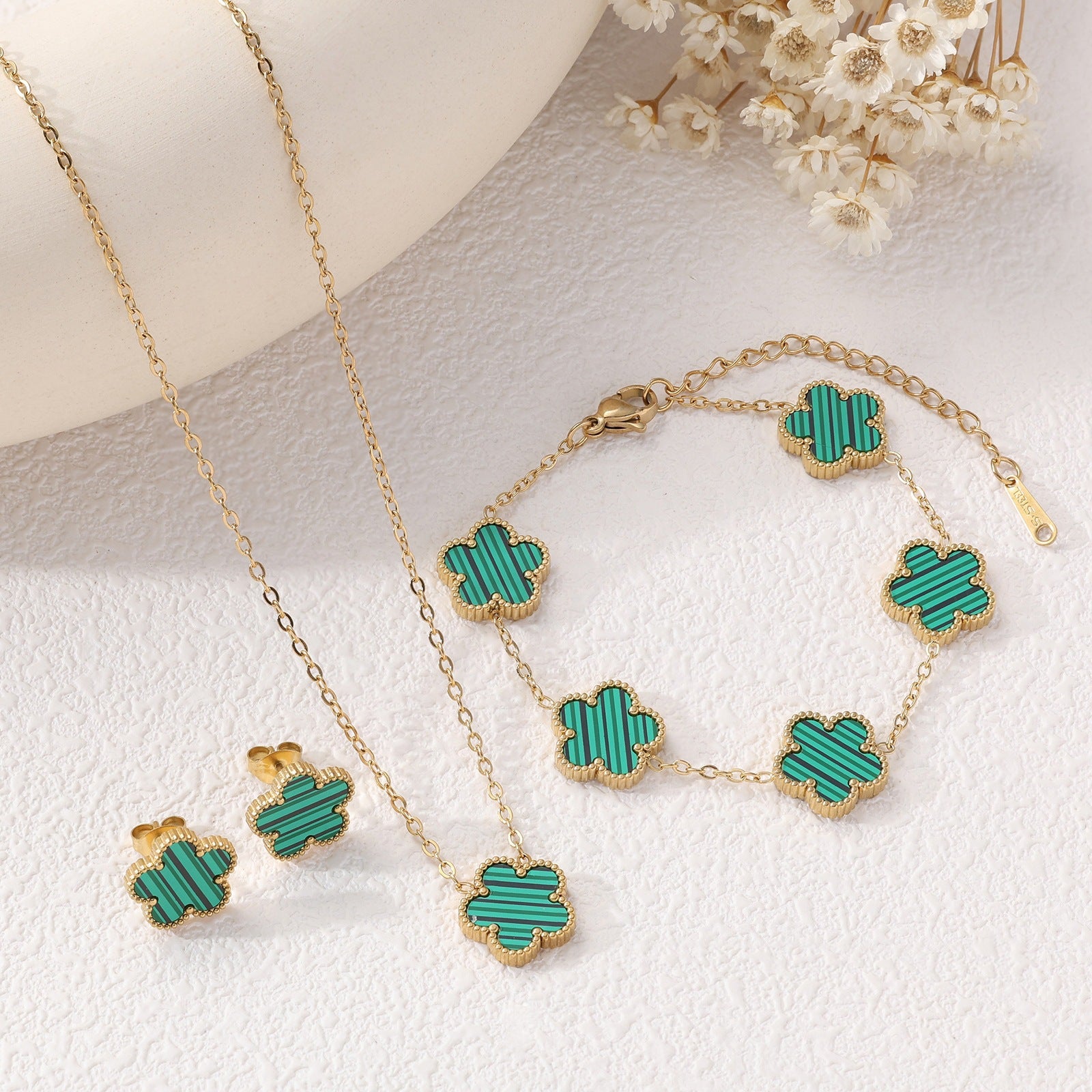 Clover Five-Petal Bracelet Jewelry